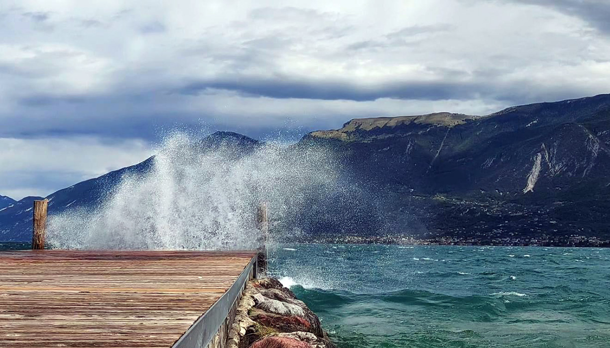 Blick auf den See von Campione del Garda
