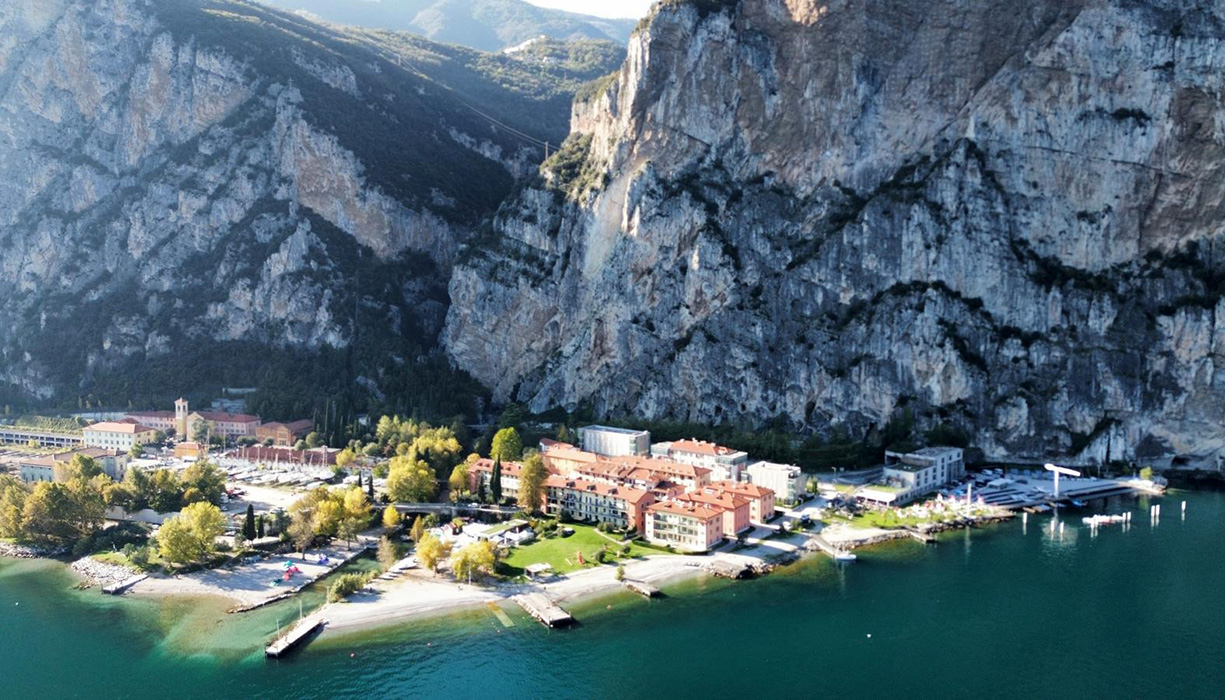 Luftaufnahme von Campione del Garda